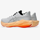 Tênis Asics Novablast 6 Masculino Branco-Laranja