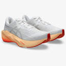 Tênis Asics Novablast 6 Feminino Branco-Laranja