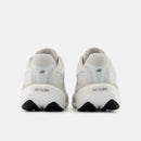 Tênis New Balance 1080 v15 Feminino Branco-Cinza