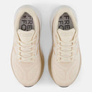 Tênis New Balance Fresh Foam X More V6 Feminino Bege-Branco