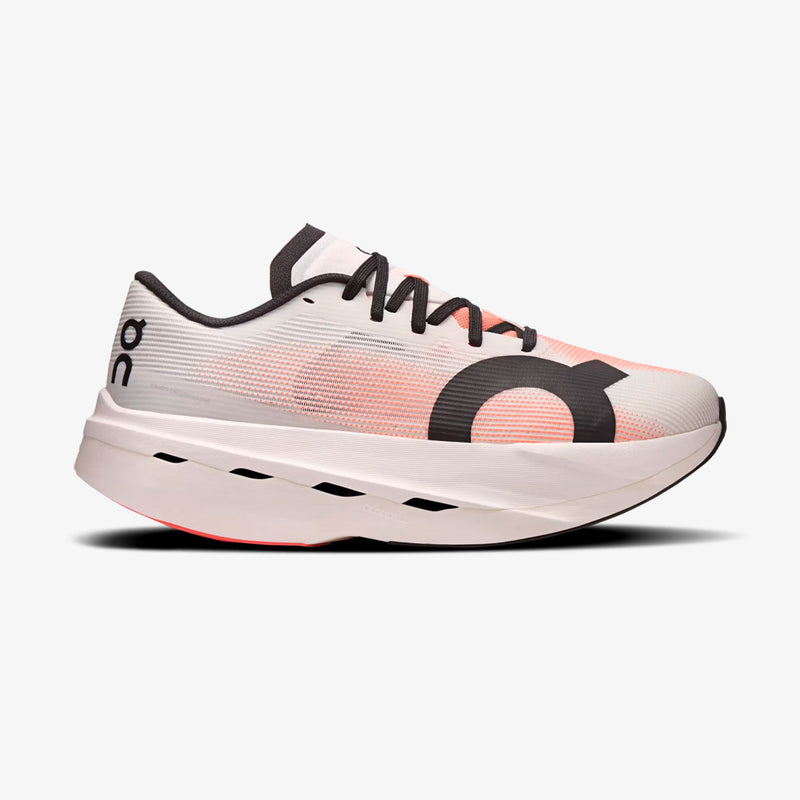 Tênis On Running Cloudboom Volt Feminino Laranja-Branco
