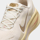 Tênis Nike Vomero 18 Feminino Bege